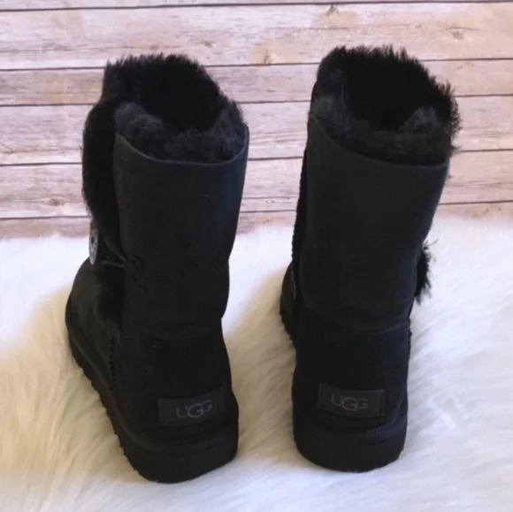 NWT Women's UGG Bailey Button II Boots NO BOX - Picture 6 of 9